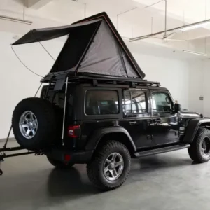 1 3 Person Light Shell Camping Rooftop Tent OEM Manufacturer Family 4X4 Offroad Camping Rooftop Tent Triangle Type Roof Tent