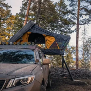 4 Person Fold-Out 2XL Aluminum Side Opening Hybrid Hard Shell Rooftop Tent with Rack