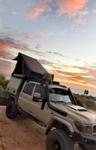 Aluminum Hard Shell Z Shape Roof Top Tent Black Waterproof Oxford Fabric High Space Car Camping Tent Rooftop