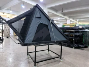 Aluminum Triangle RTT 18cm Closed 150cm Height 68.5kg Lightweight Hard Shell Waterproof Vehicle Tent