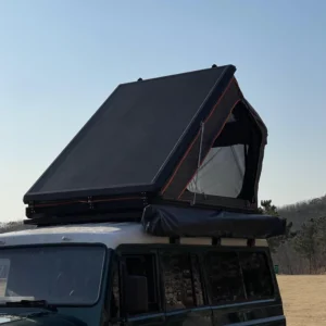 Car Rooftop Tent Oxford Fabric Four Season Waterproof SUV Roof Camping Tent Quick Setup Large Space