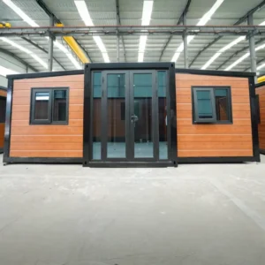 Customizable Eco-friendly Trailer Type Container House Wheeled Movable 10FT 40FT Expandable Prefab Home Office Building Hotel