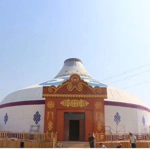Customized Winter Wooden Yurt House 8m Outdoor Mongolian Yurt for 3-5 People