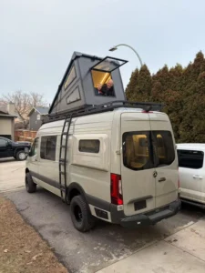 Electric Automatic-Fold Car Rooftop Tent with Insulated Liner