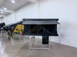 Hydraulic Auto Open Hard Shell Rooftop Tent One Step Deploy 18cm Closed Mesh Window Waterproof Car RTT
