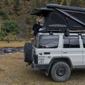 Lightweight Aluminum Outdoor Rooftop Tent for Truck Waterproof Windproof Family Glamping Car Camper