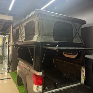 Lightweight Compact Pickup Truck Tent Quick Installation Durable Outdoor Vehicle Mounted Roof Tent