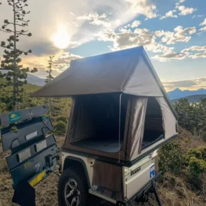 New Camping Waterproof Light Car Roof Top Tent Hard Shell Roof Tent Aluminum 4×4 Roof Top Tent with Hard Cover and Factory Price