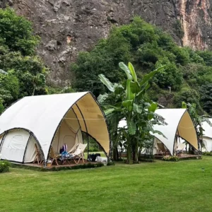 Outdoor Glamping Sailing Shape Hotel Tent Luxury Canvas Glamping Safari Waterproof Glamping Safari Lodge Tent for Camping Resort