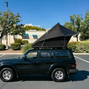 Portable Aluminum Hard Shell Top Tent Clam Shell Rooftop Tent Easy Setup 4 Person Rooftop Tent for Outdoor Camping
