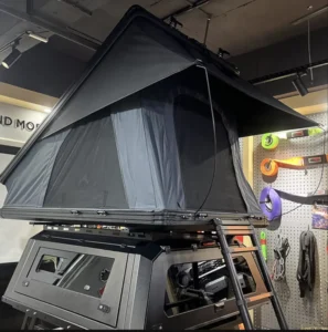 3s Quick Setup Roof Tent for SUV Heavy Duty 600D Oxford Fabric Car Roof Tent with Skylight OEM ODM