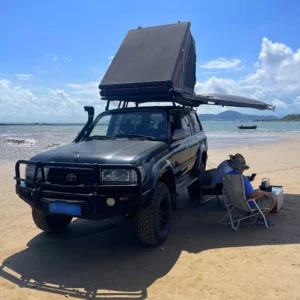 Quick Setup Waterproof Aluminum Alloy Hard Shell Oxford Fabric Car Rooftop Tent for SUV Truck Four Season Camping Adventure
