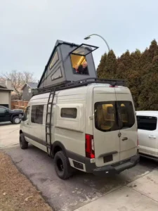 Rooftop Sky Loft Sports Design Aviation ABS Shell Snowproof Waterproof 2 Person Electric Car Four season Straight Bracing Type