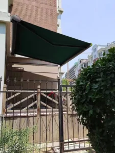 Weatherproof Motorized Full-Cassette Retractable Awning with UV Protection for Restaurant or Balcony