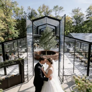 White Frame Outdoor Event Orangery Tent Transparent Glass Atrium Banquet Hall