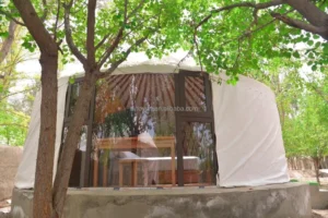 Wooden Mongolian Yurt House Outdoor Waterproof Mongolia Glamping Tent with Bedroom and Stove